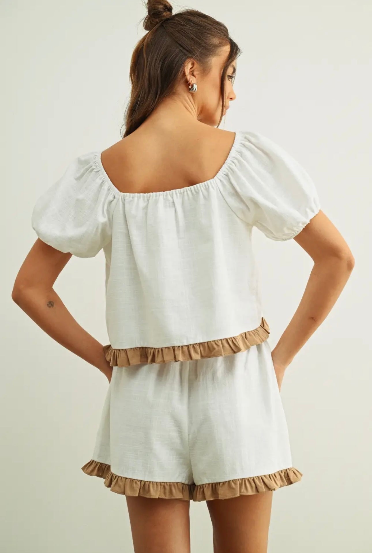 Ruffled Hem Linen Shorts