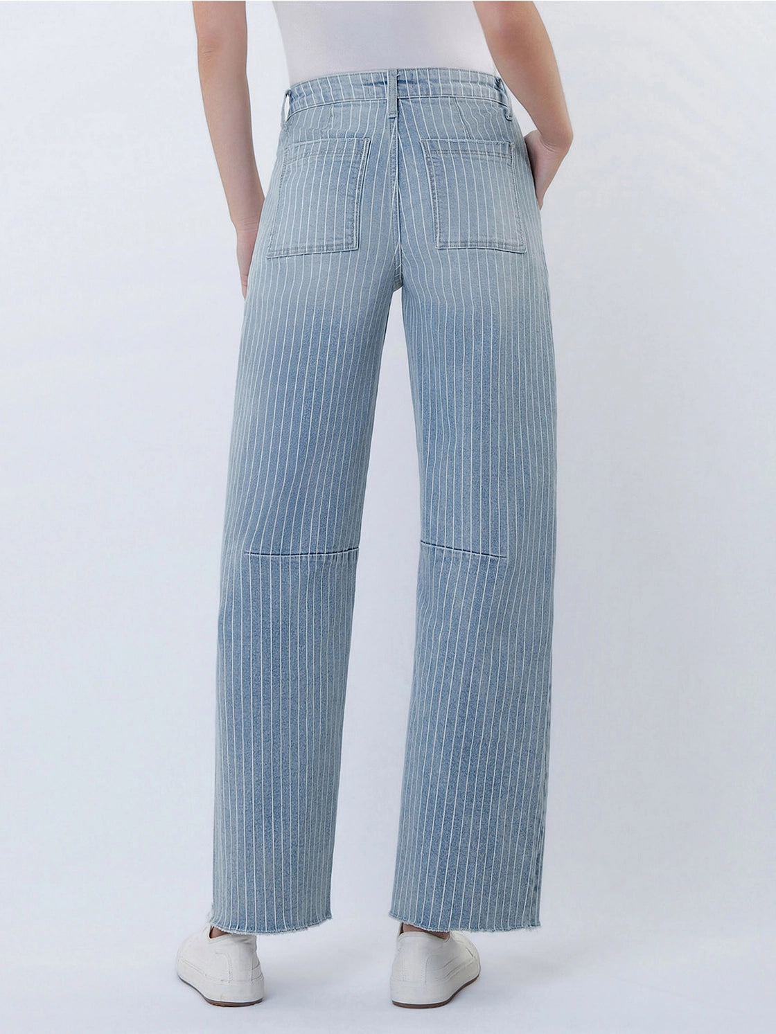 Patch Pocket Barrel Jean